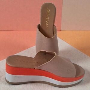 Matisse Femme Wedge Sandals NWOT Sz 9 Orange/White